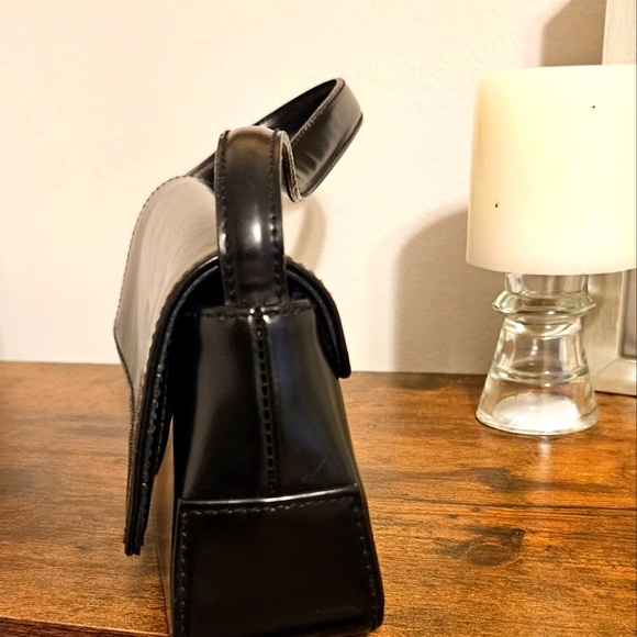 Liz Claiborne Patten leather bag - Picture 3 of 4